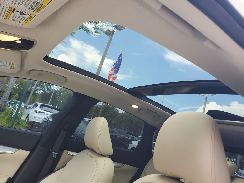 Used 2019 White INFINITI ESSENTIAL image 18