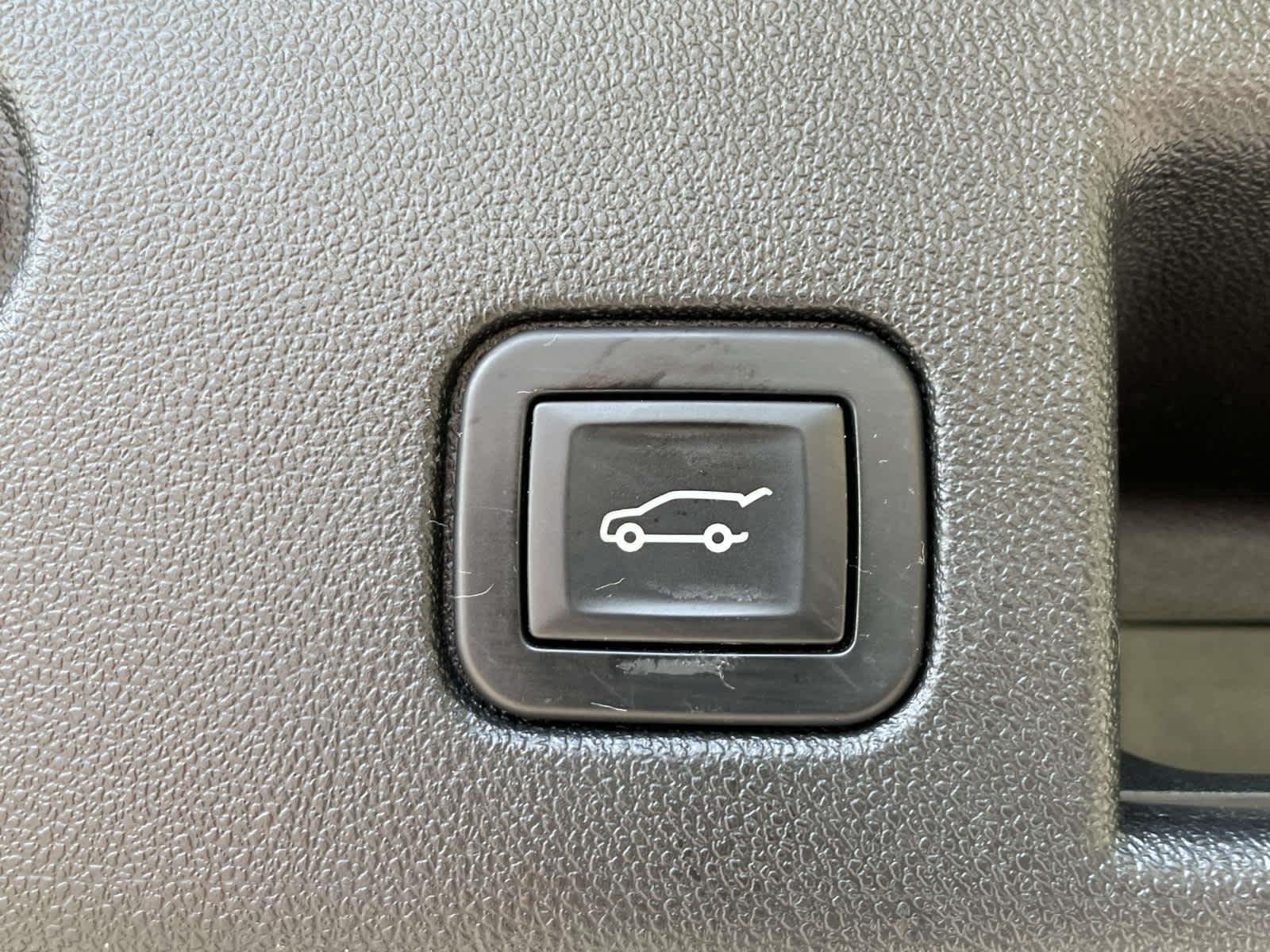 Used 2018 Nightfall Gray Metallic Chevrolet LT image 19