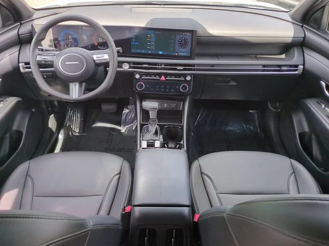 Used 2025 White Hyundai SEL image 15