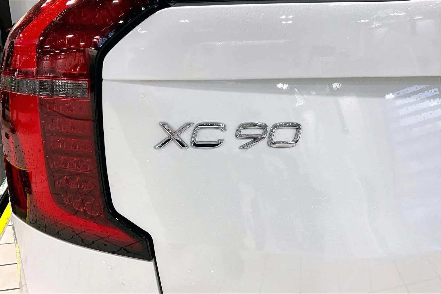 New 2026 Crystal White Volvo Ultra image 6