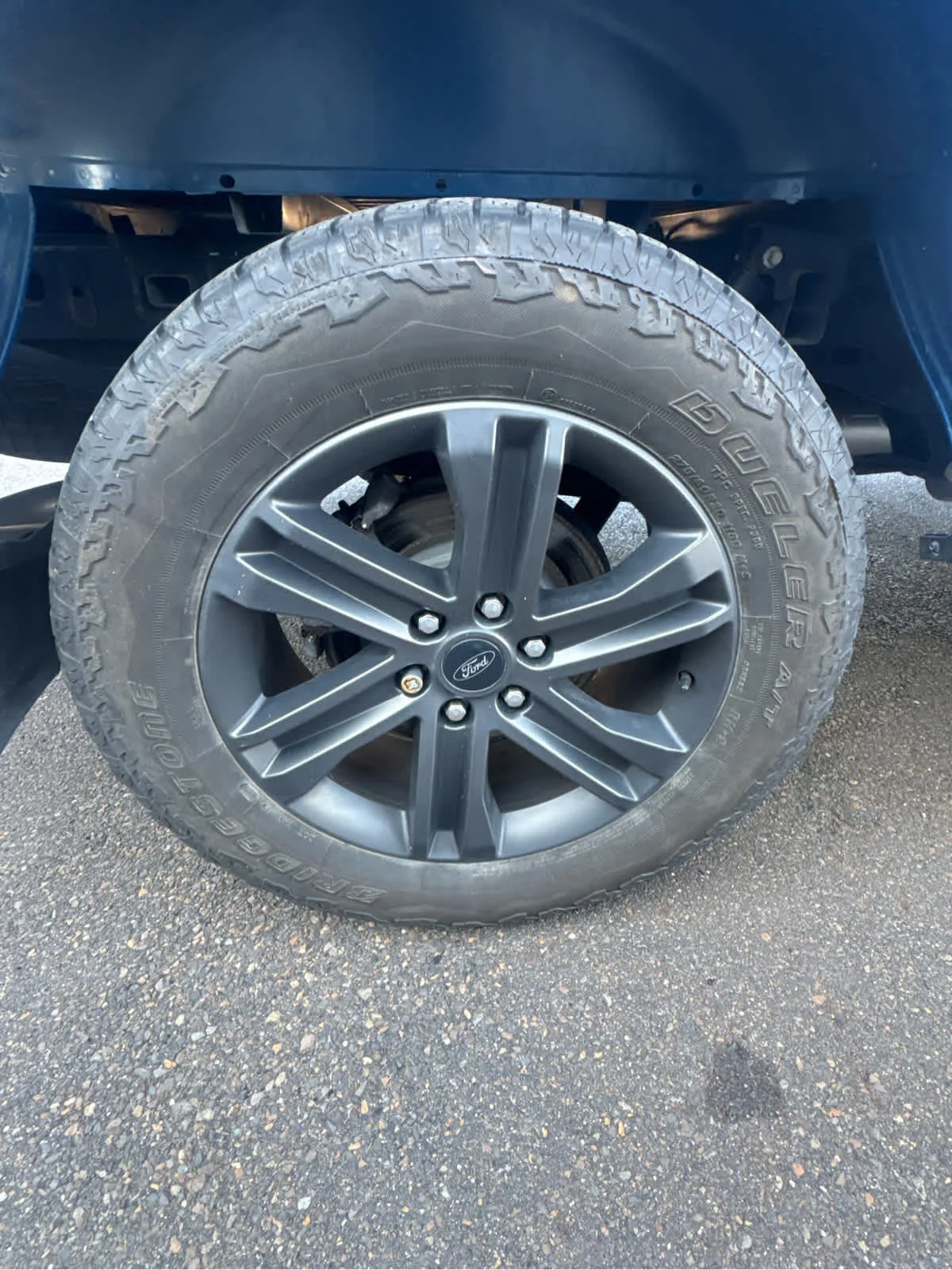 Used 2022 Atlas Blue Metallic Ford LARIAT image 10