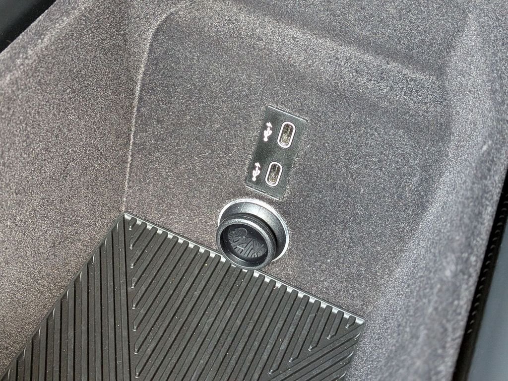 2024 BMW 7 Series 740i - Photo 25