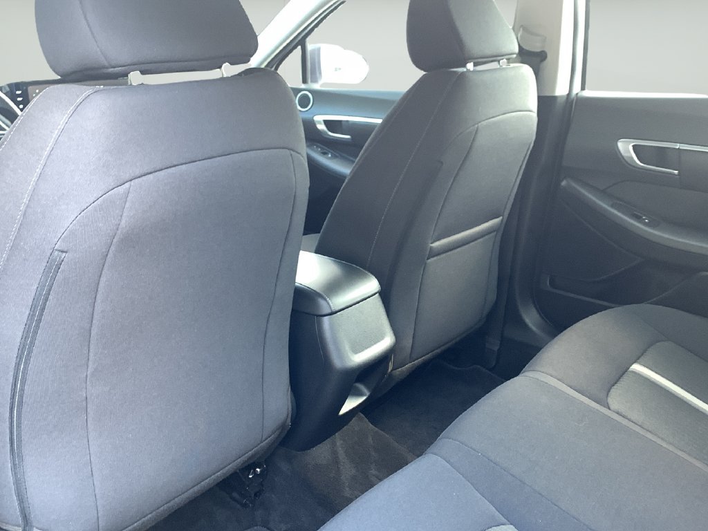 Used 2023 Serenity White Hyundai SEL image 17