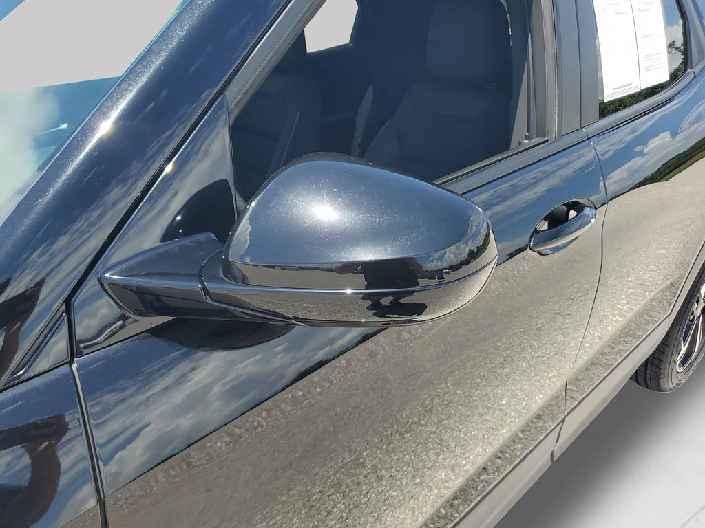 Used 2023 Mosaic Black Metallic Chevrolet RS image 26