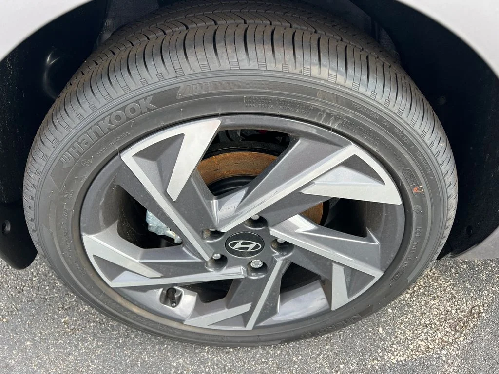 Used 2025 Silver Hyundai Limited image 17