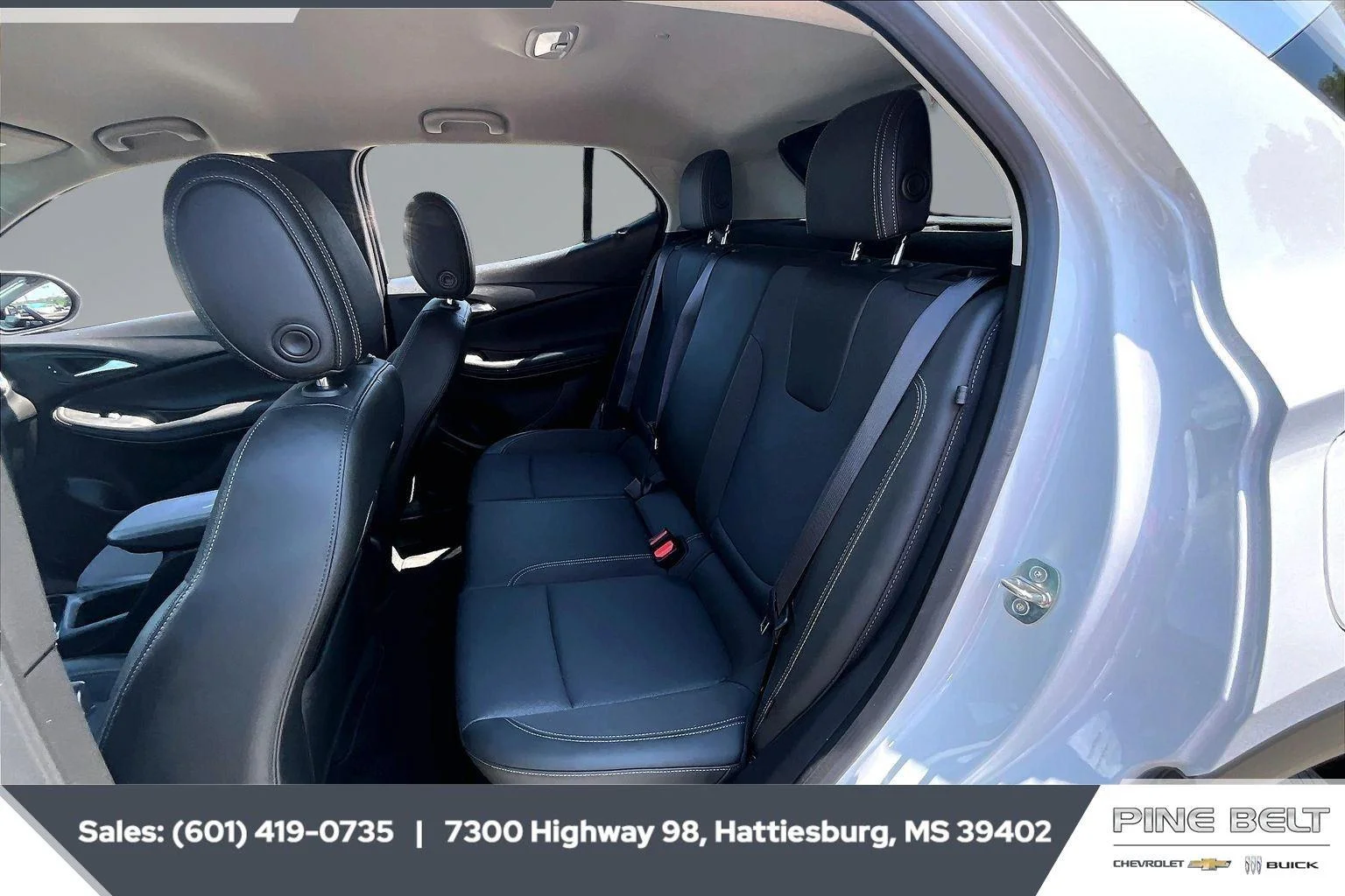 Used 2024 Summit White Buick Preferred image 19