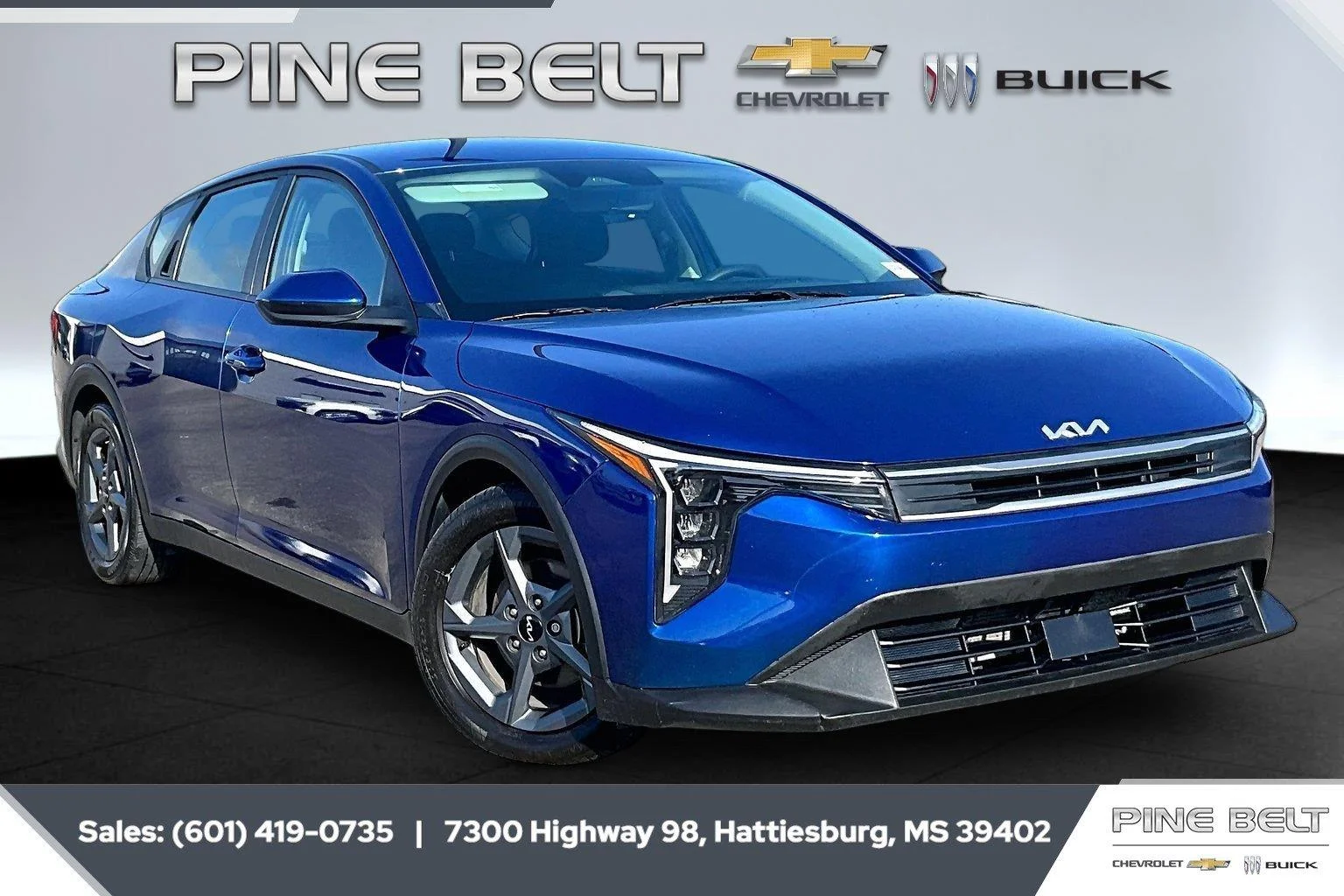 Used 2025 Deep Sea Blue Kia LXS image 1