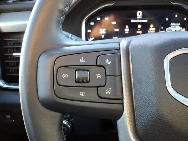 Used 2025 Onyx Black GMC Denali image 27