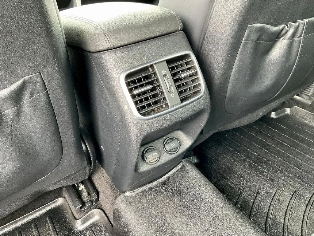 Used 2019 Horizon Blue Kia SX image 11