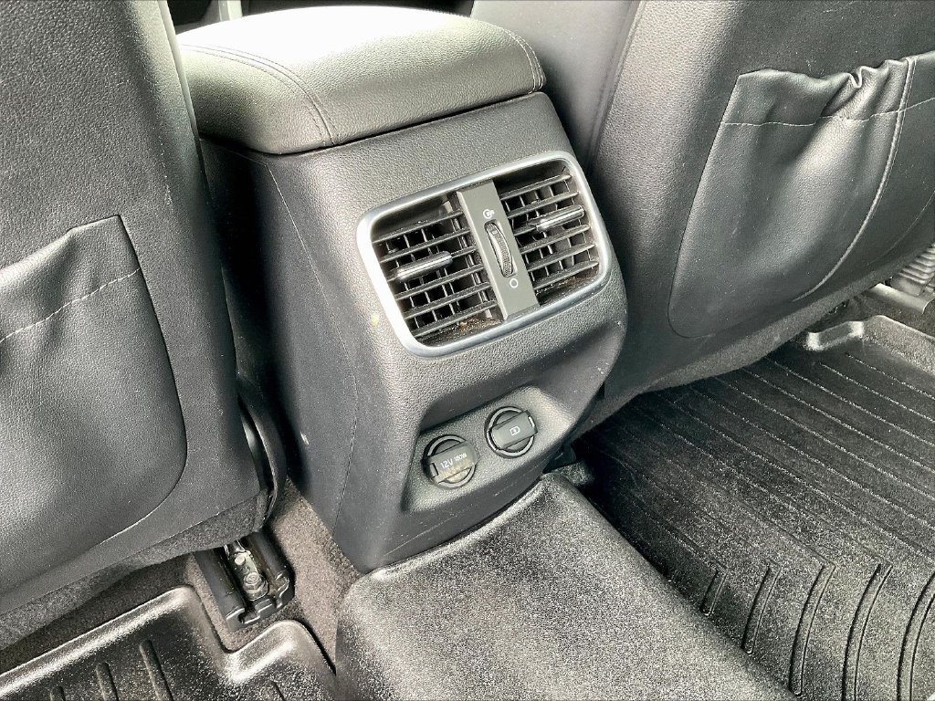 Used 2019 Blue Kia SX image 11
