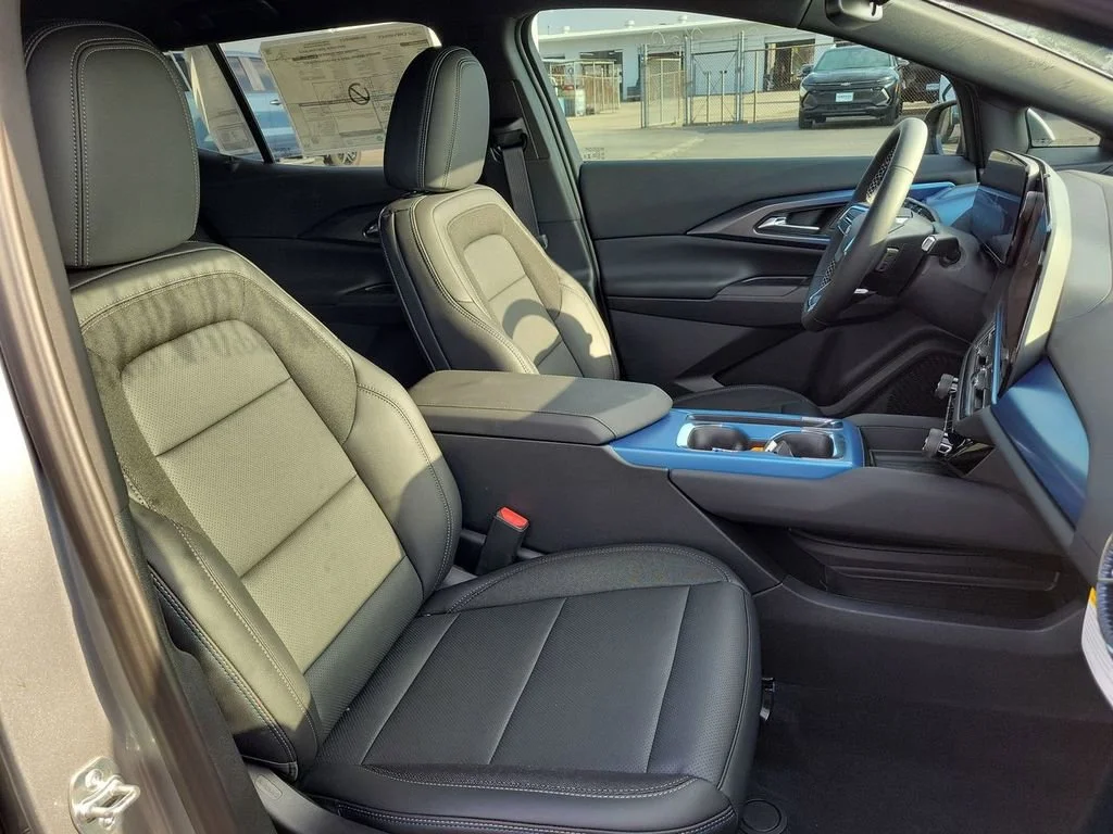 New 2026 Sterling Gray Metallic Chevrolet LT image 18