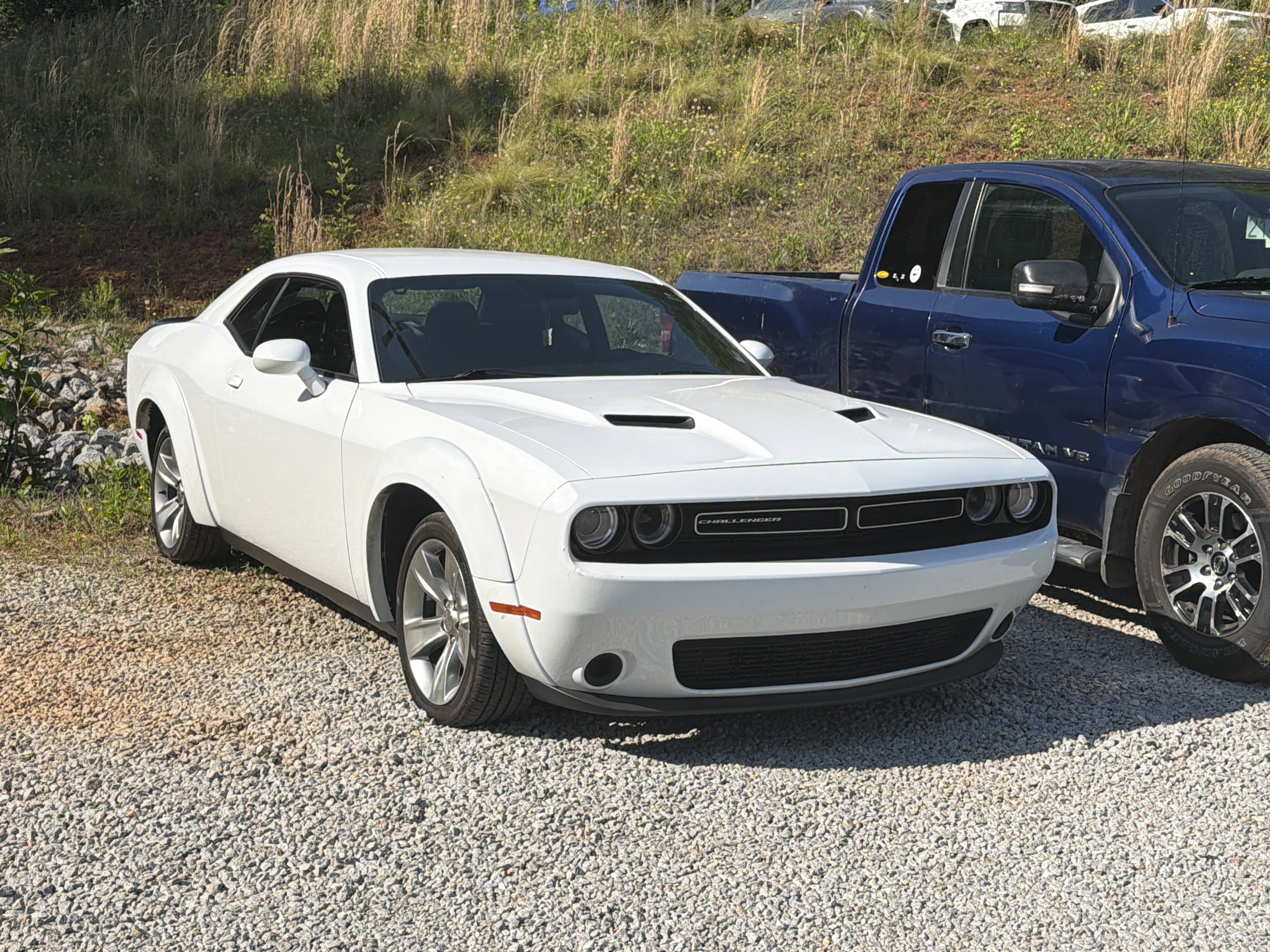 2020 Dodge Challenger SXT Auto's photo