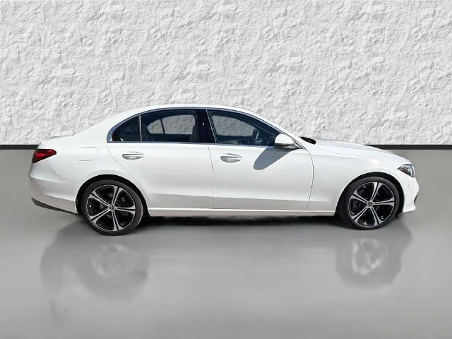 W1KAF4GB7SR274043