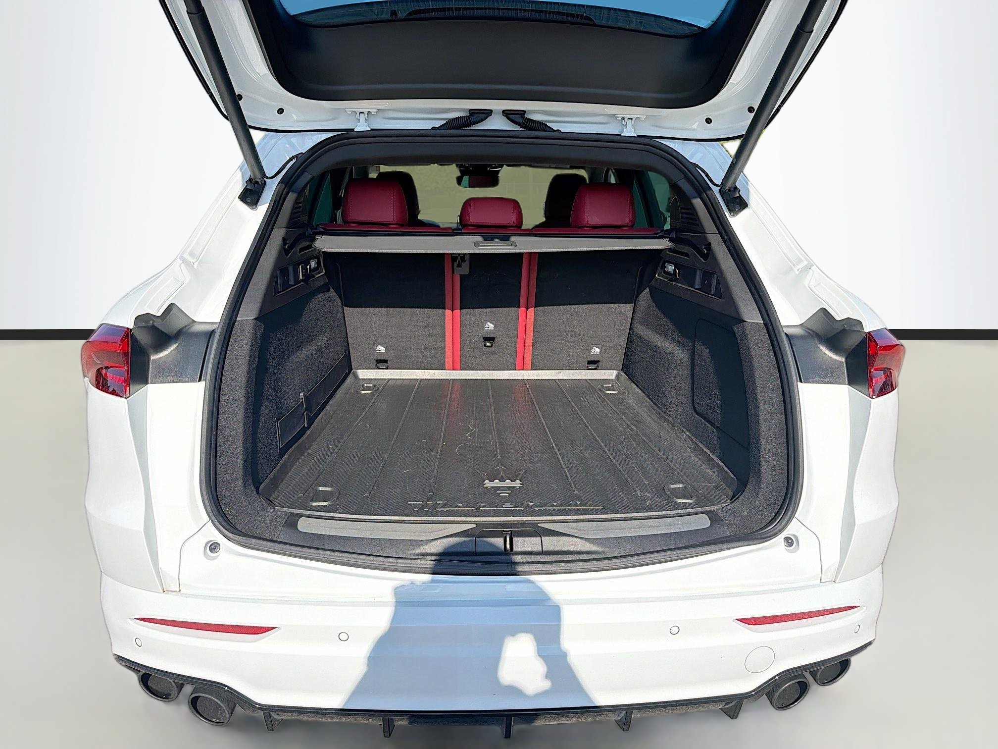 Used 2023 Bianco Maserati Modena image 12
