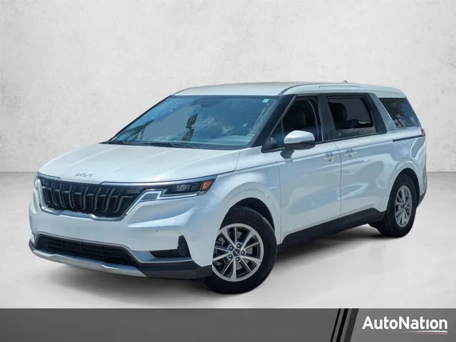 2024 Kia Carnival LX