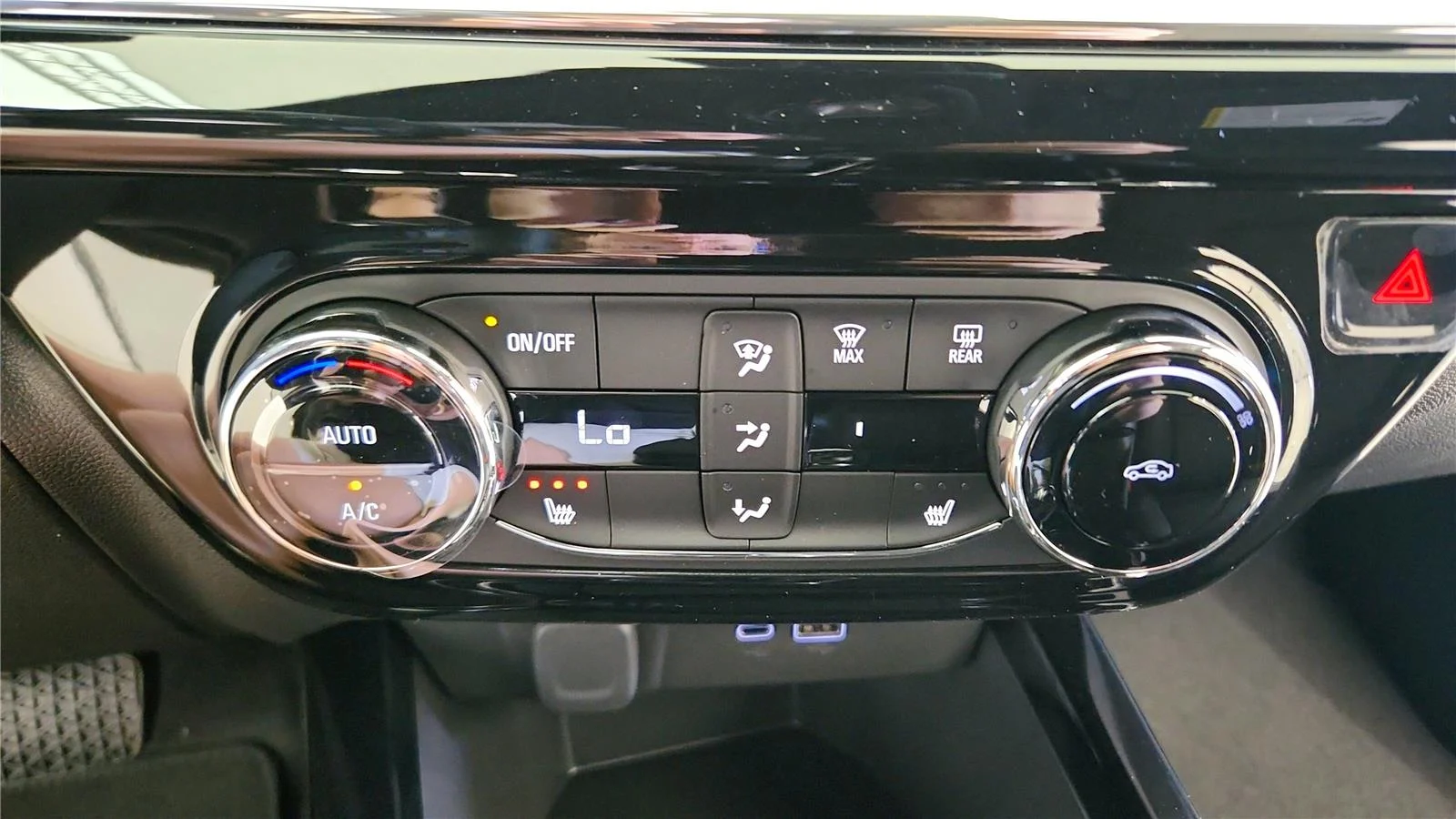 2026 Chevrolet Trax RS - Photo 30