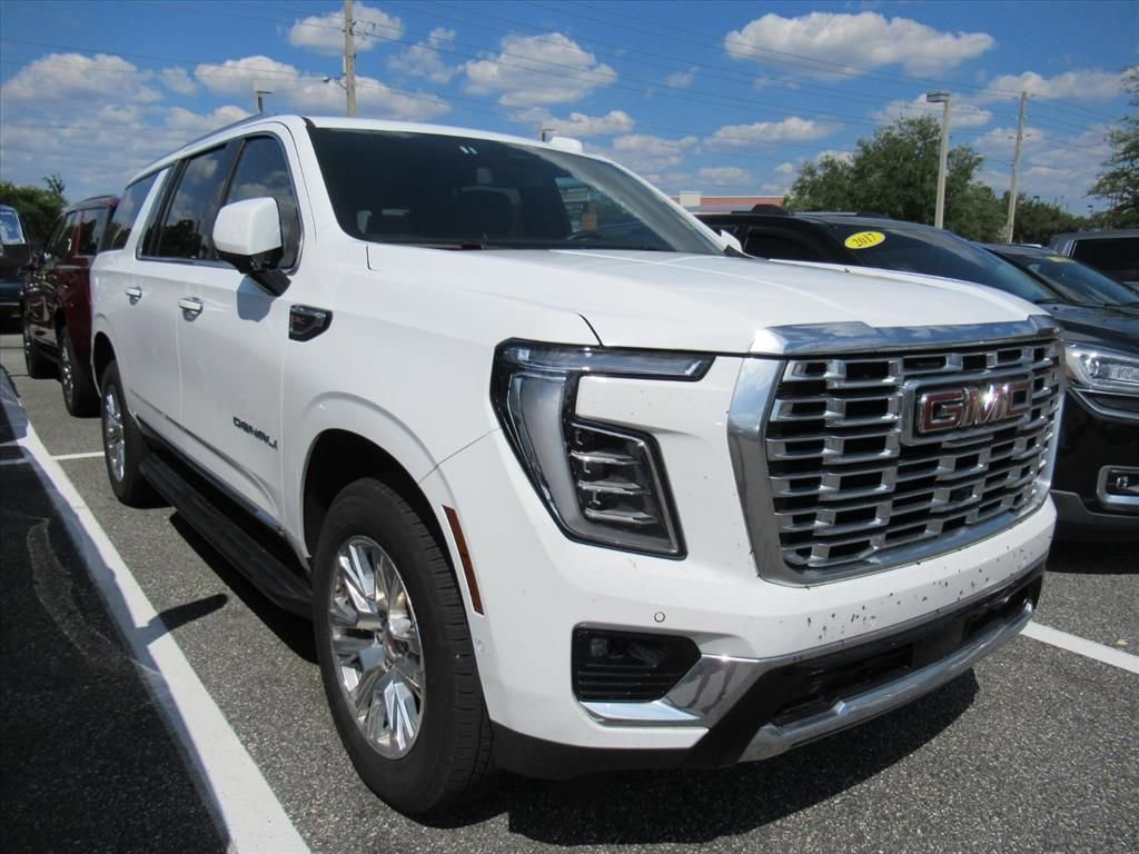 2025 GMC Yukon Denali 2WD's photo
