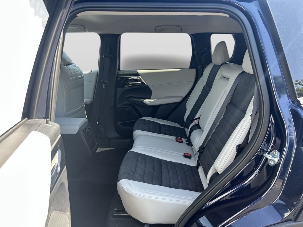 2026 Mitsubishi Outlander SE - Photo 17
