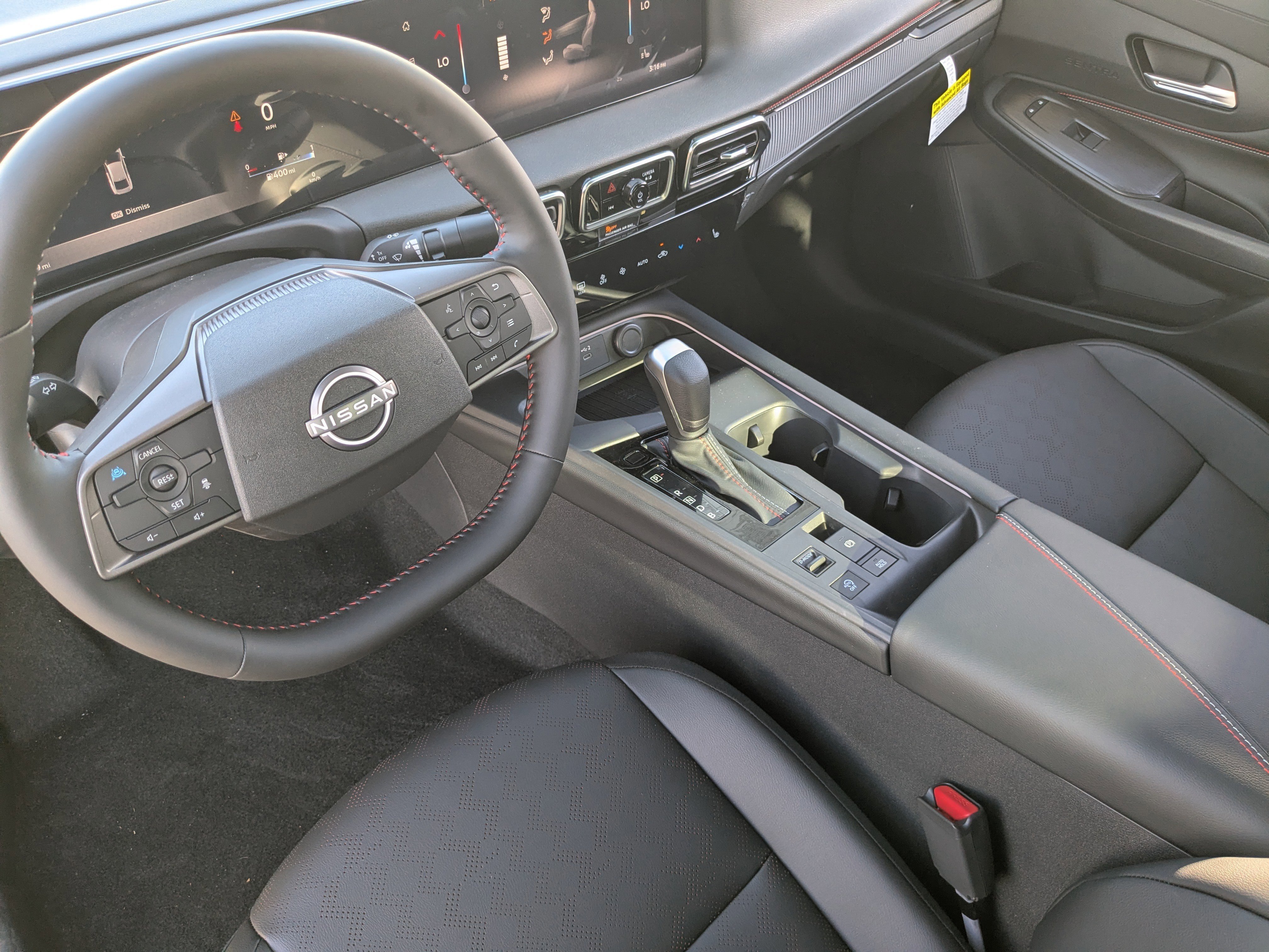 New 2026 Aspen White Tricoat/Super Black Nissan SR image 11