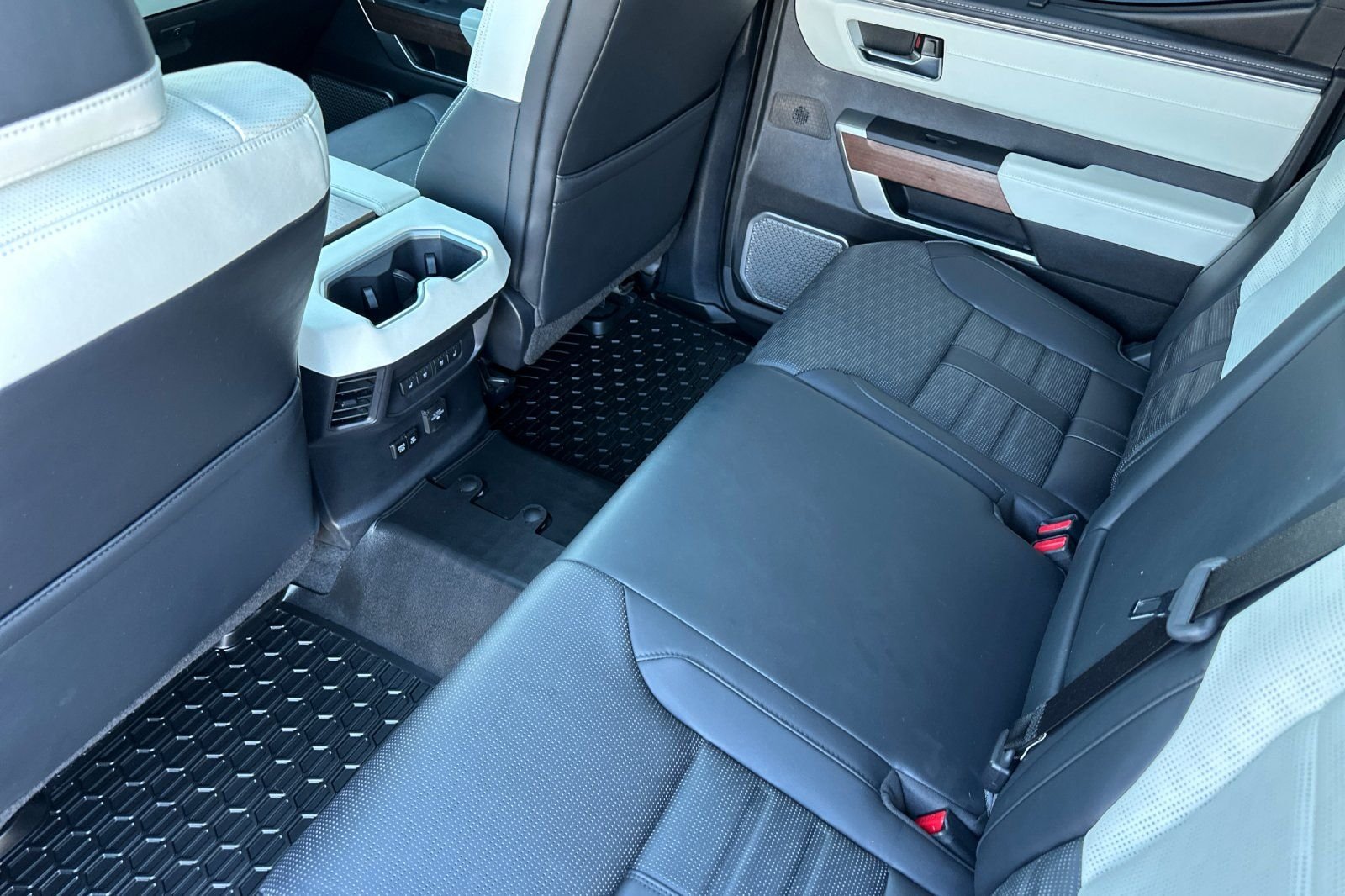2024 Toyota Tundra Capstone - Photo 12