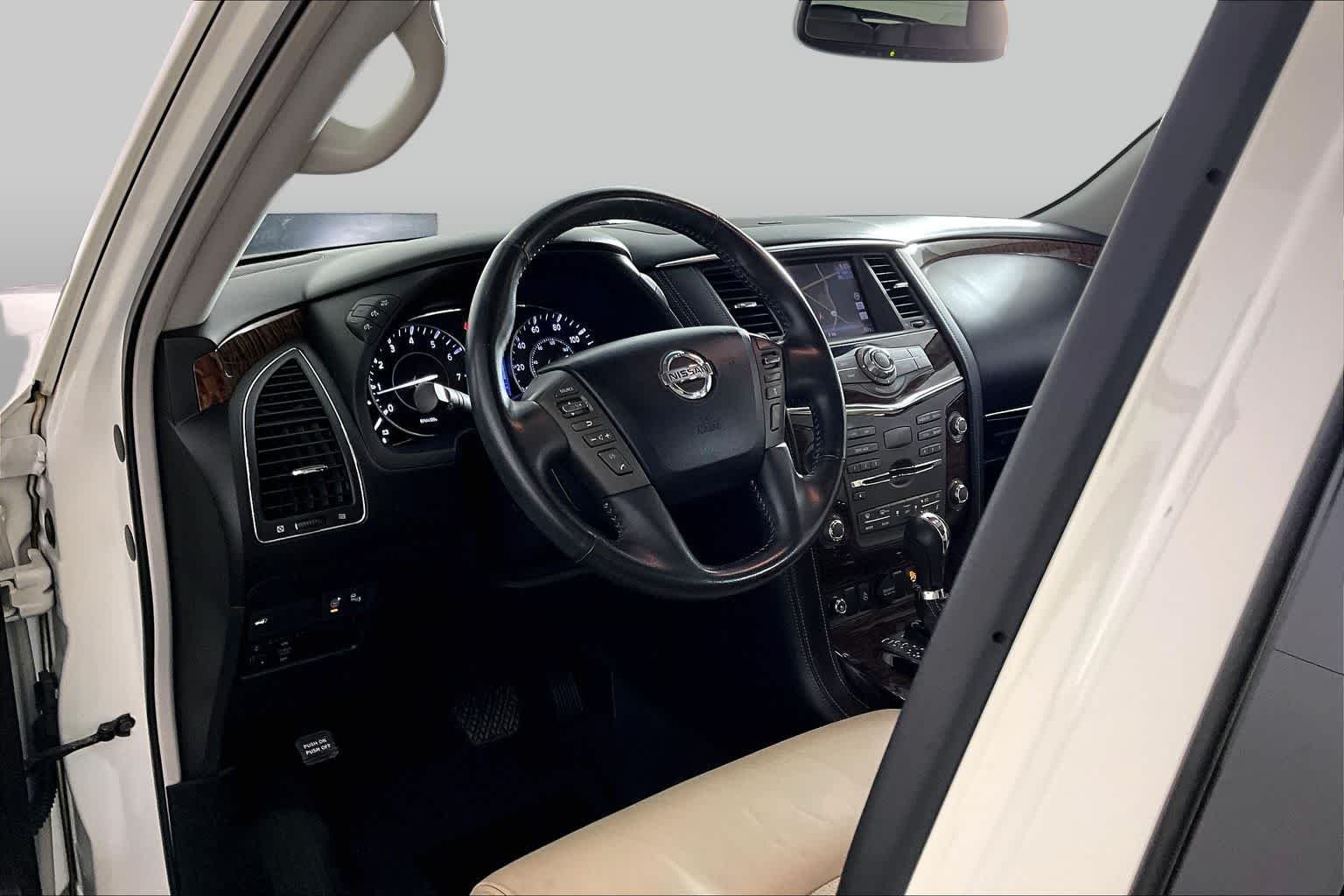 Used 2017 Pearl White Nissan Platinum image 17