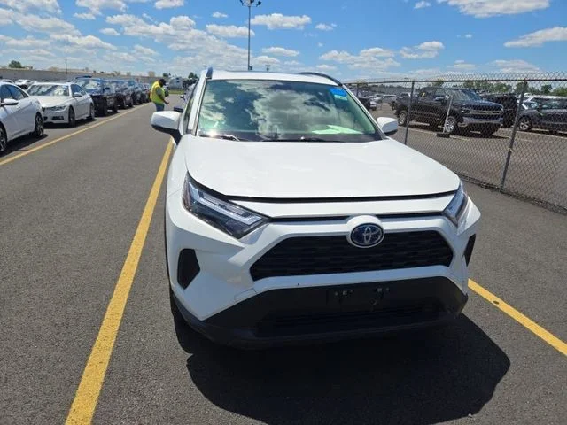 Used 2023 Ice Cap Toyota XLE image 2