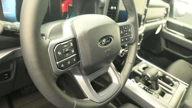 New 2026 Avalanche Ford XLT image 15