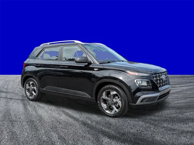 Certified Used 2022 Black Noir Pearl Hyundai SEL image 2