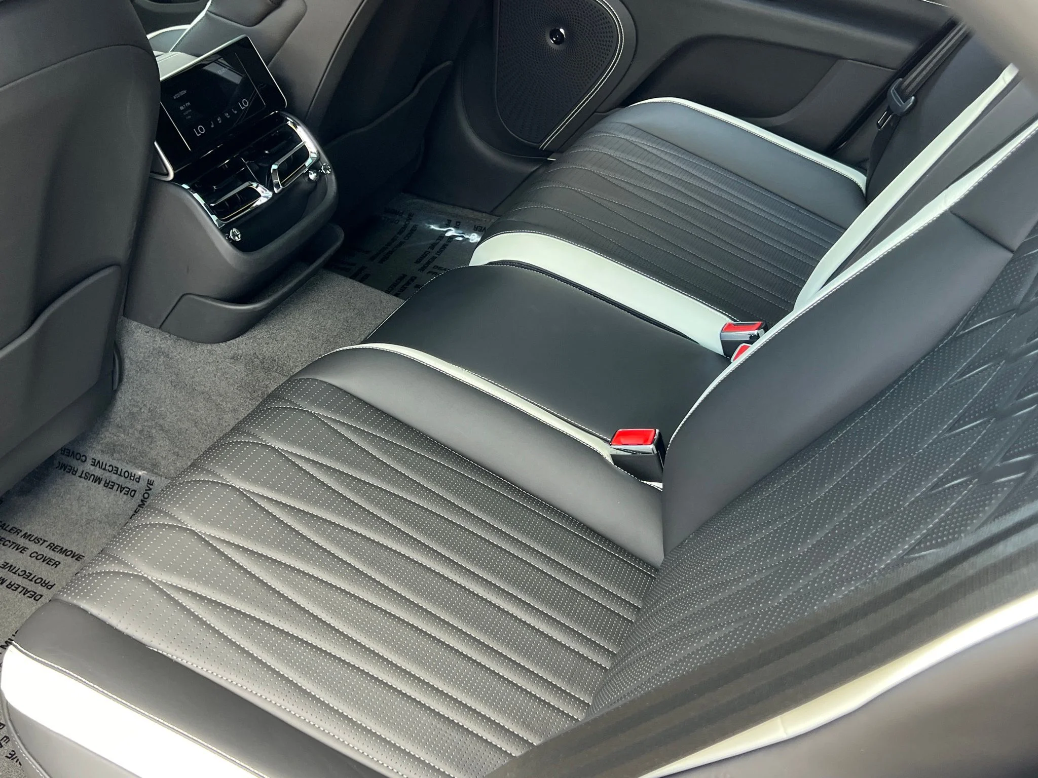 Used 2023  Bentley Speed image 21