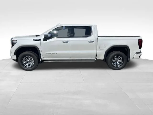 Used 2025 White Frost Tricoat GMC Denali image 51