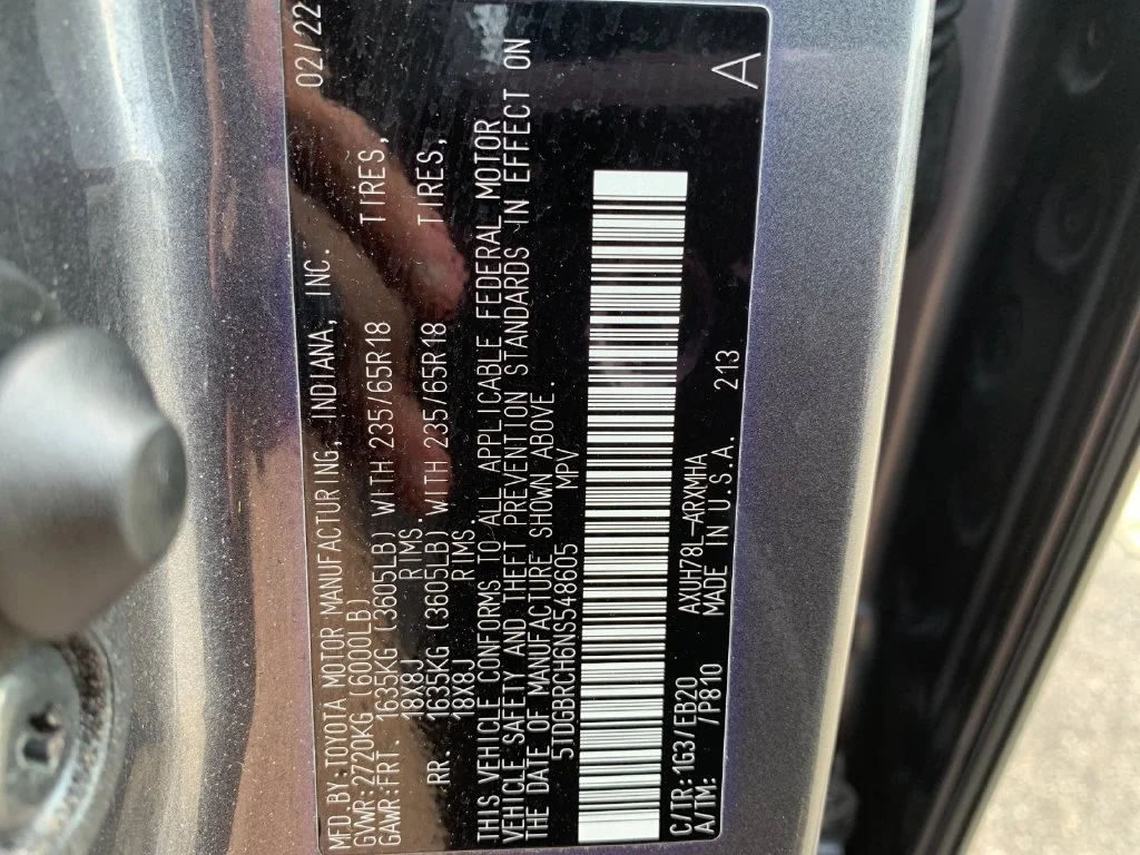 Used 2022 Gray Toyota XLE image 39