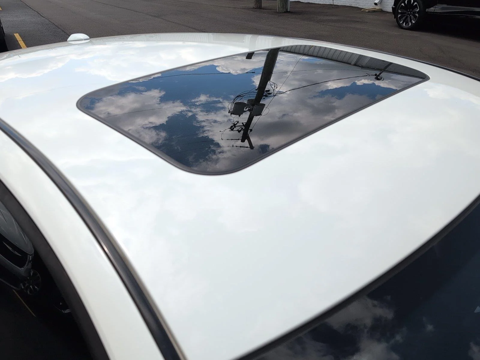 Used 2022 Pearl White TriCoat Nissan 2.5 SR image 39