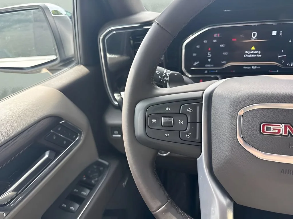 Used 2025 Summit White GMC SLT image 16