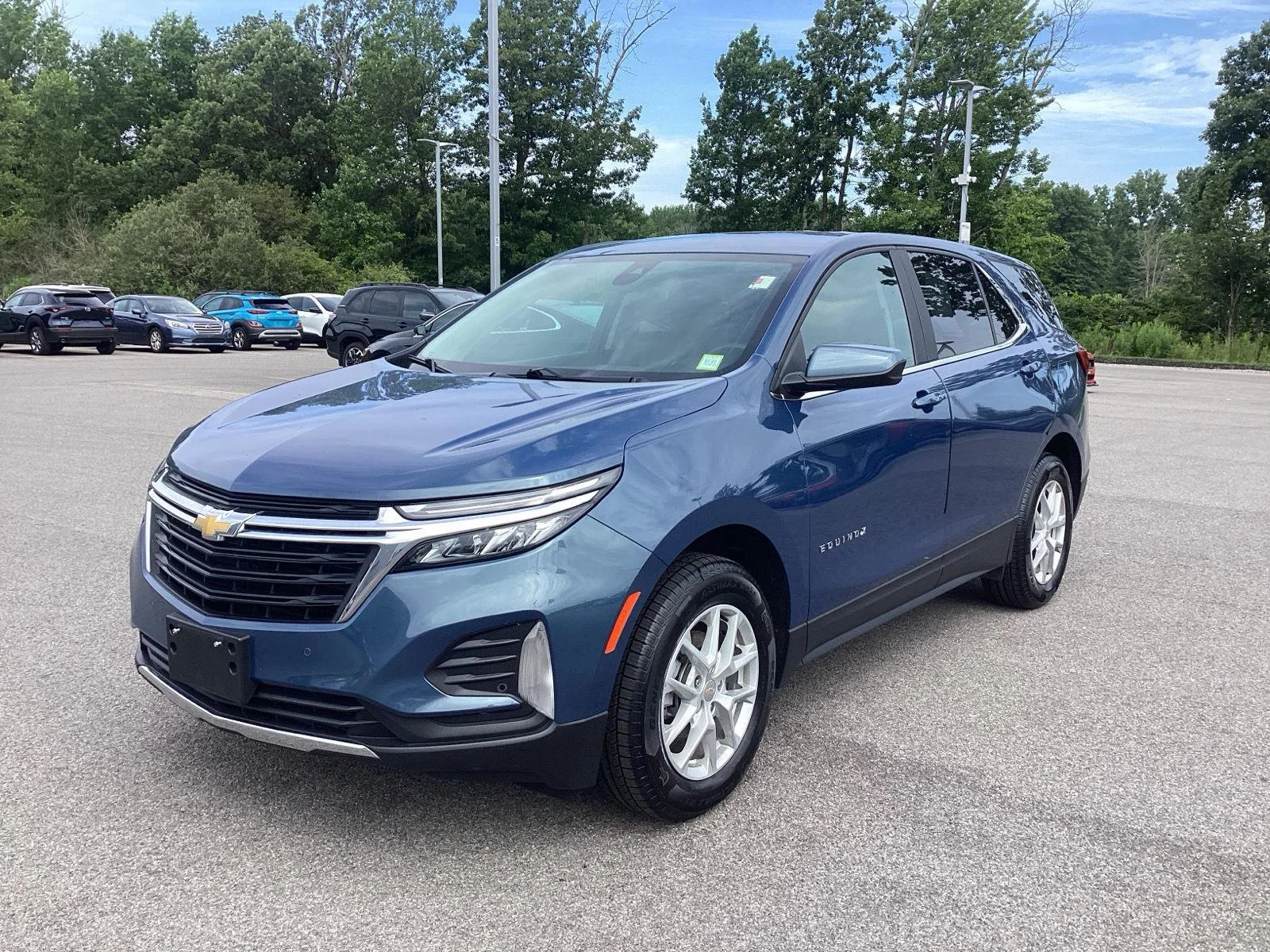 Used 2024 Lakeshore Blue Metallic Chevrolet LT image 3