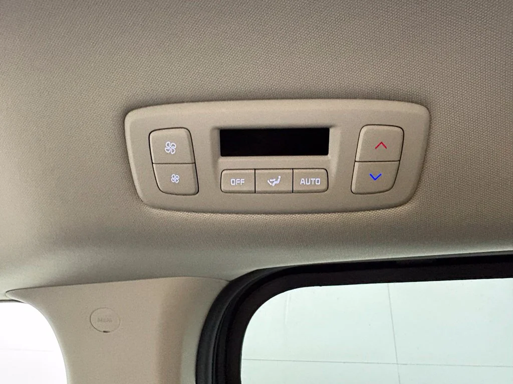 Used 2025 Gray Kia LXS image 35