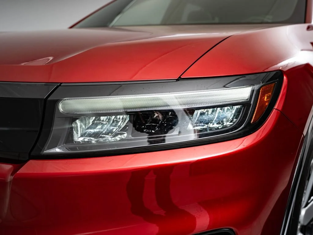 Used 2024 Scarlet Red Metallic Honda Touring image 15
