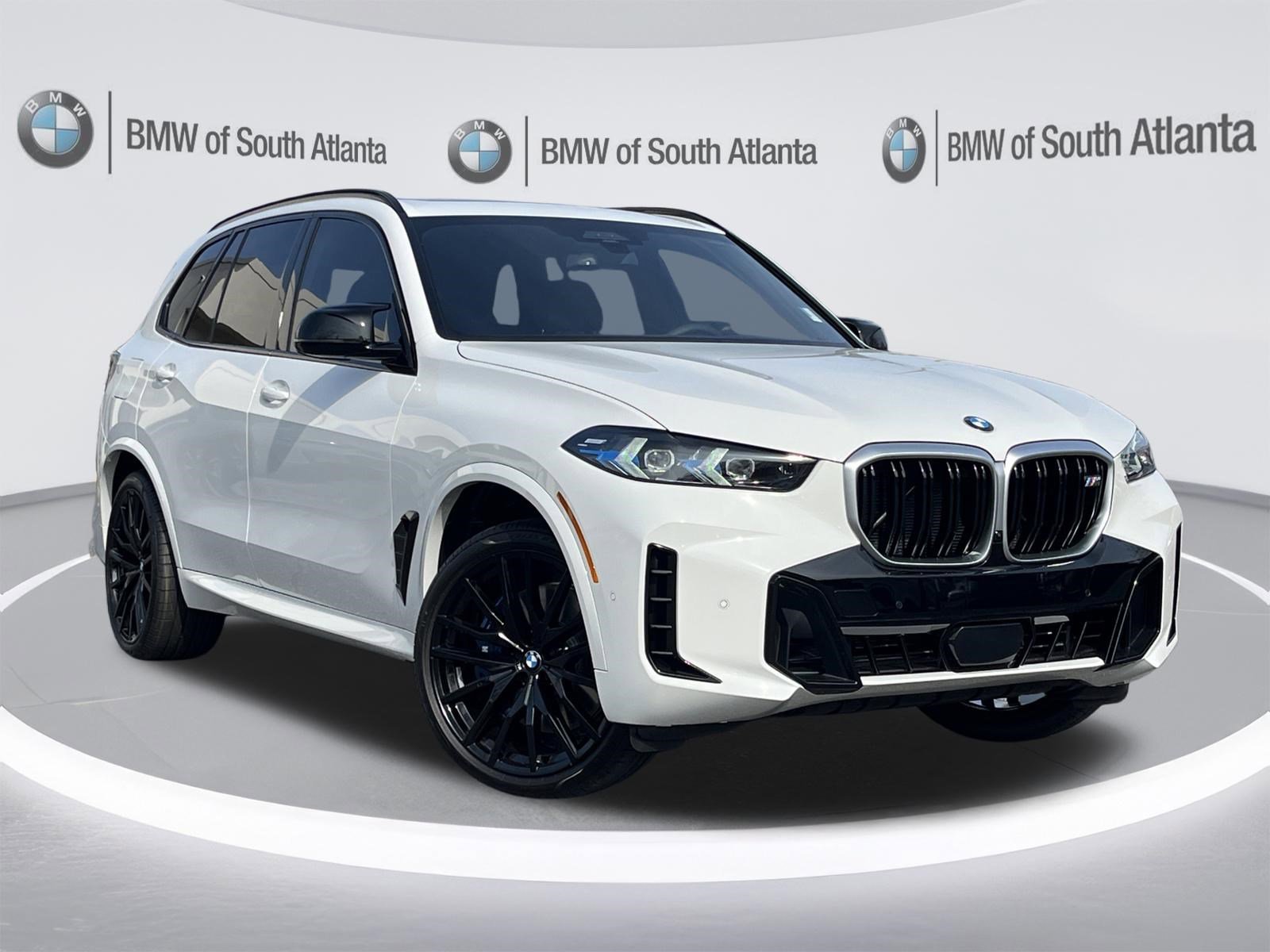 New 2026 Alpine White BMW M60i image 2