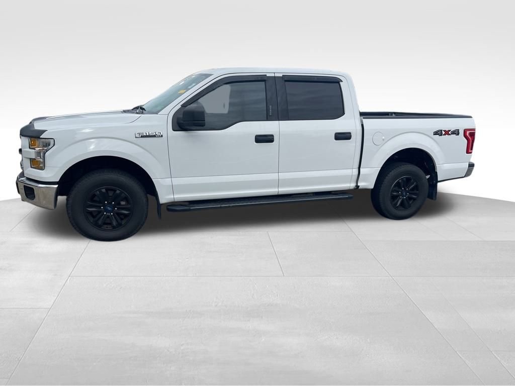 2015 Ford F-150 XLT photo 2
