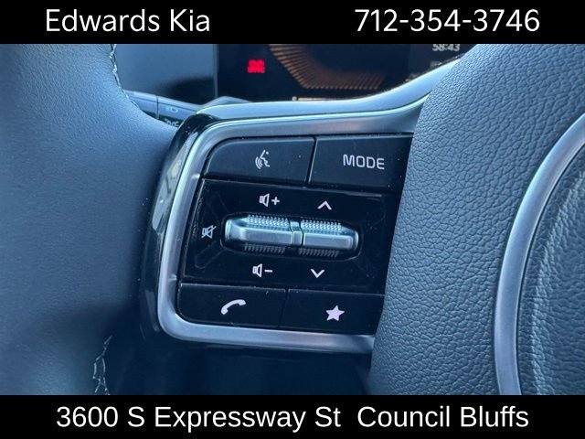 2025 Kia Sorento S - Photo 16