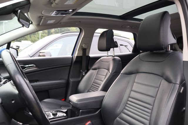 Used 2023 Blue Kia SX-Prestige image 7