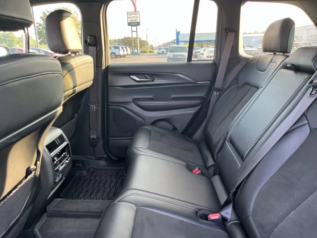 Used 2025 Black Jeep Altitude image 11