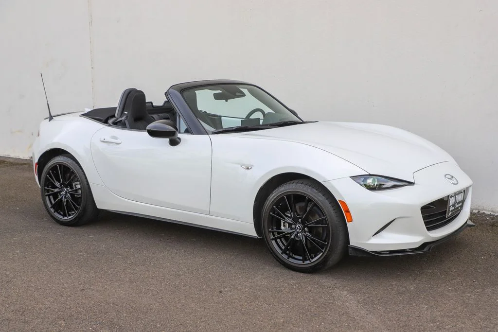 2025 Mazda MX-5 Miata Club's photo