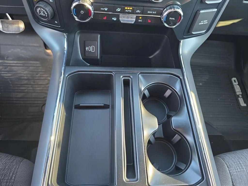 2025 Ford F-150 XLT - Photo 20