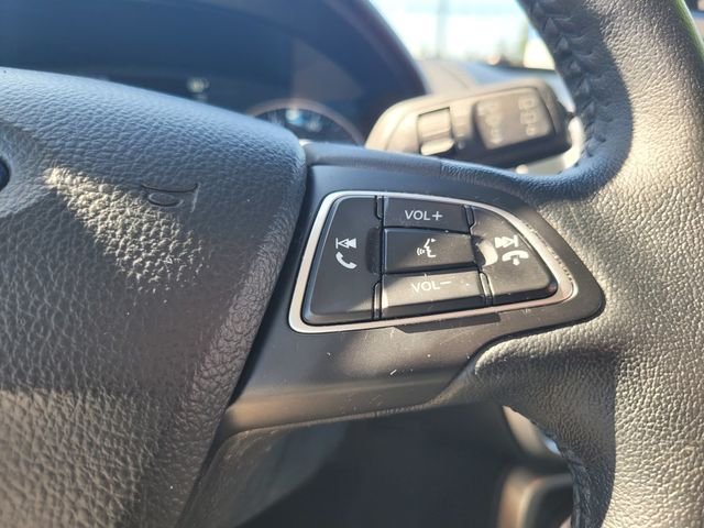 Used 2018 Blue Ford SE image 27