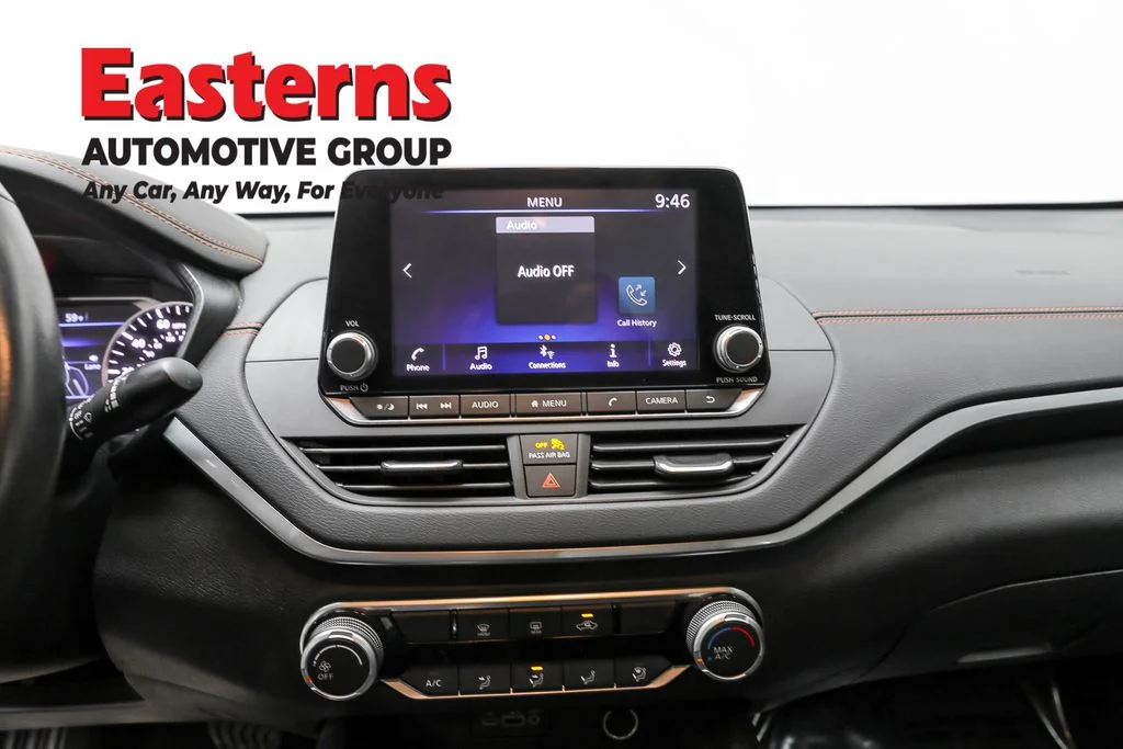Used 2022 Black Nissan 2.5 SR image 12