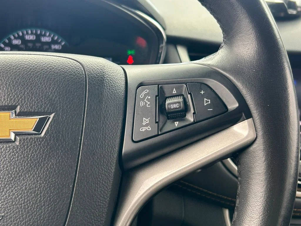 Used 2021 Crimson Metallic Chevrolet LT image 23