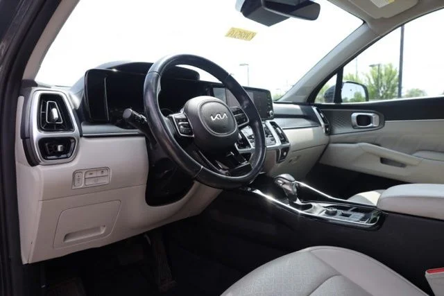 Used 2023 Gray Kia SX image 21