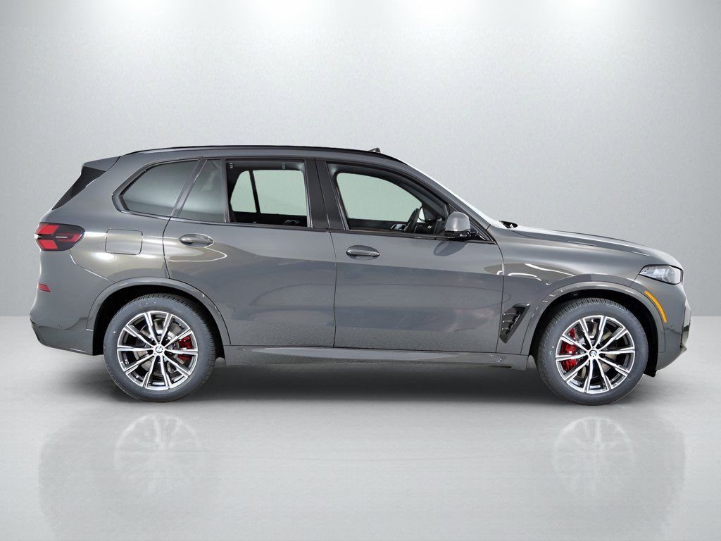 Certified Used 2026 Dravit Grey Metallic BMW xDrive50e image 10
