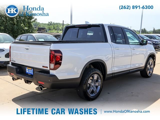 Certified Used 2025 Platinum White Pearl Honda AWD TRAILSPORT image 5