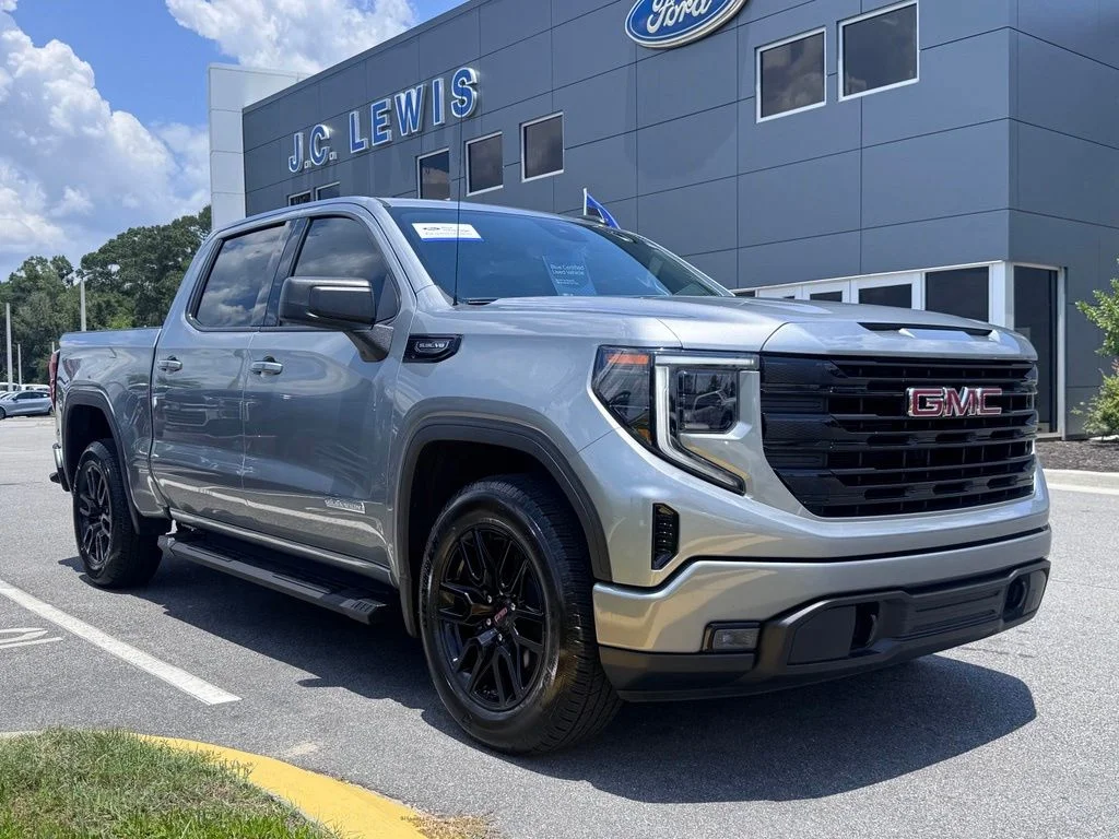 Used 2024 Silver GMC Elevation image 1